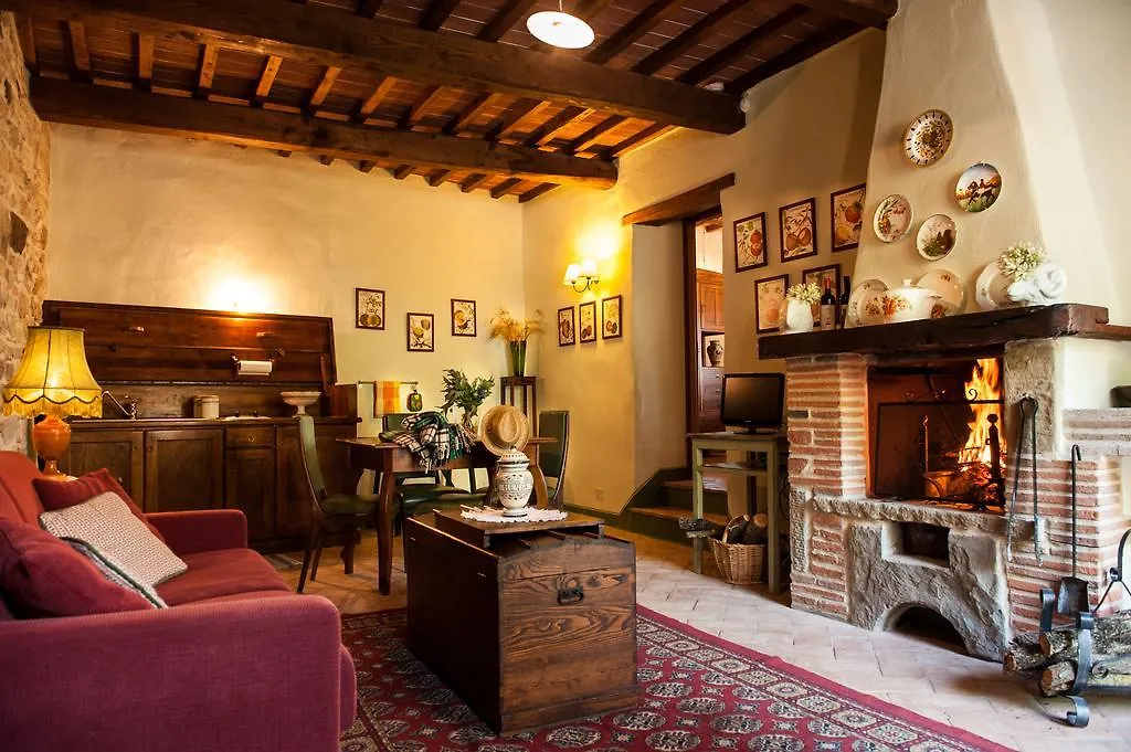 Farm stay Agriturismo Azienda Agricola Il Pozzo Capolona